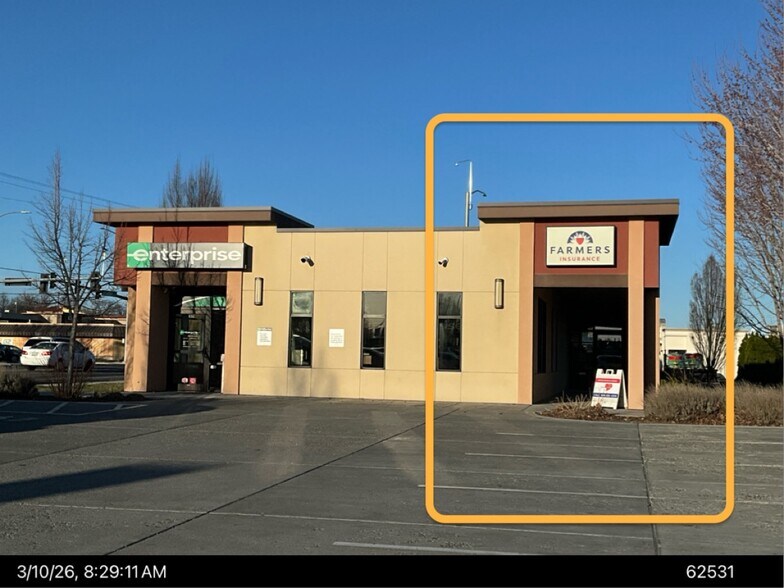 5150 W Clearwater Ave, Kennewick, WA à louer - Photo du bâtiment - Image 1 de 8