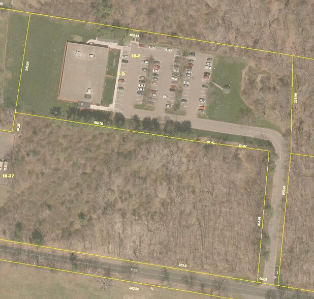 15 Mullen Rd, Enfield, CT à louer - Photo du bâtiment - Image 3 de 14