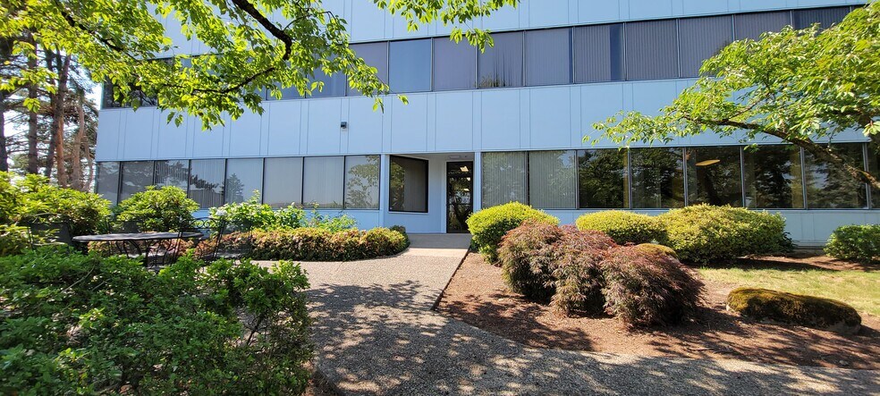 1001 Molalla Ave, Oregon City, OR à louer - Photo du bâtiment - Image 3 de 10