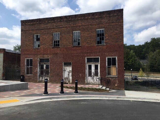 More details for 4464 Cherokee St, Acworth, GA - Retail for Sale