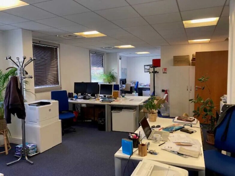 175/177 Rue D'Aguesseau, Boulogne-Billancourt à louer - Photo intérieure - Image 3 de 7