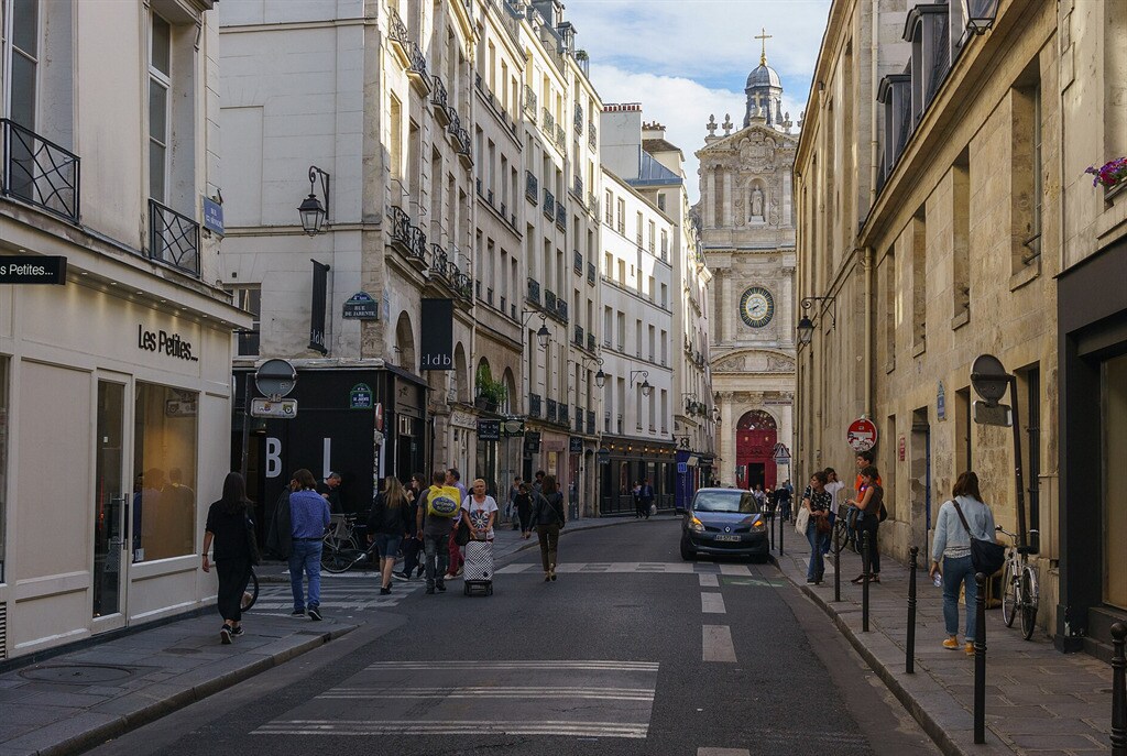 Commerce de détail dans Paris à louer Photo du bâtiment- Image 1 de 4