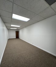 935 Riverside Ave, Paso Robles, CA for lease Building Photo- Image 2 of 9