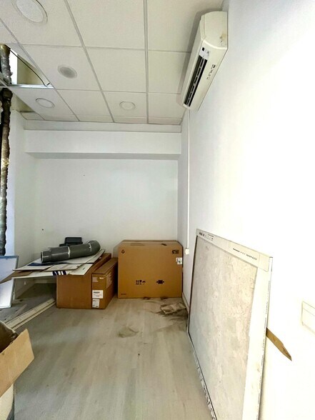 Commerce de détail dans Granada, Granada à louer - Photo intérieure - Image 3 de 10