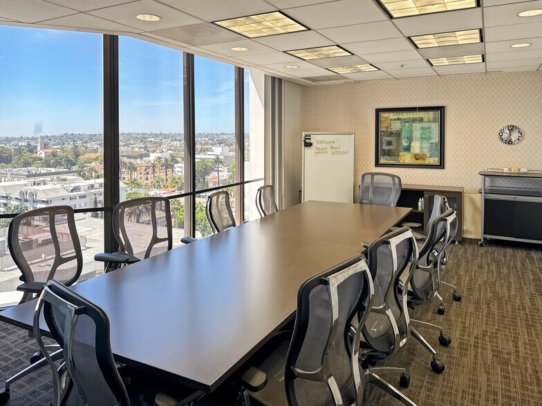 8383 Wilshire Blvd, Beverly Hills, CA à louer - Photo du bâtiment - Image 2 de 16