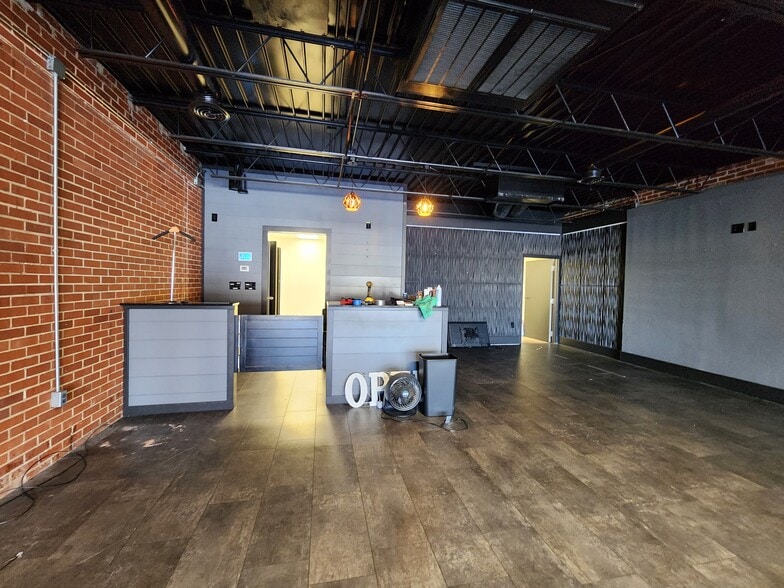 521 S Glenstone Ave, Springfield, MO à louer - Photo intérieure - Image 3 de 6