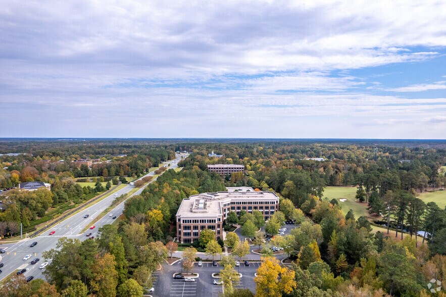 1414 Raleigh Rd, Chapel Hill, NC à louer - Photo du bâtiment - Image 3 de 26