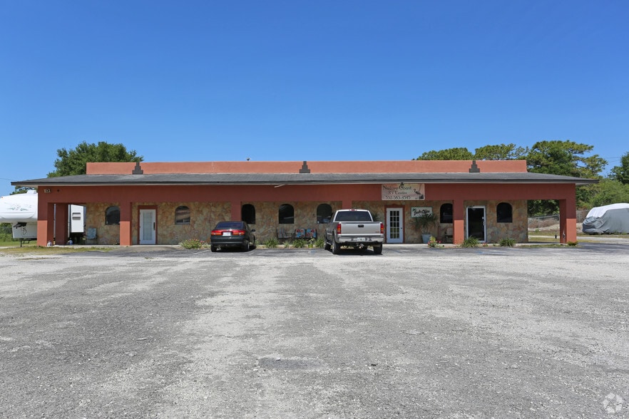 5273 Treiman Blvd, Dade City, FL for sale - Primary Photo - Image 1 of 3