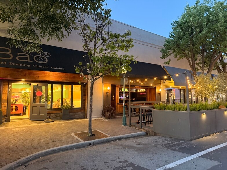 2030-2050 Broadway St, Redwood City, CA for sale - Primary Photo - Image 1 of 8