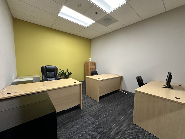 12100-12180 Saratoga-Sunnyvale Rd, Saratoga, CA for lease - Interior Photo - Image 3 of 3