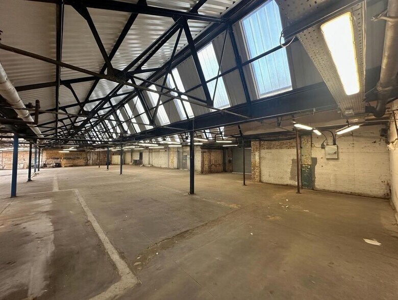 86 Pullman Rd, Wigston à louer - Photo du bâtiment - Image 2 de 5
