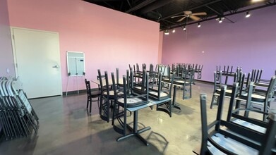 1411-1475 Veterans Pky, Yorkville, IL à louer - Vidéo sur l’inscription commerciale 