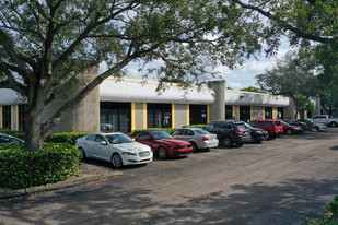 1700 NW 65 AVE.PLANTATION ONE MONTH FREE RENT - Warehouse