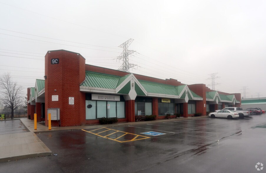 90 Regina Rd, Woodbridge, ON for sale - Primary Photo - Image 1 of 1