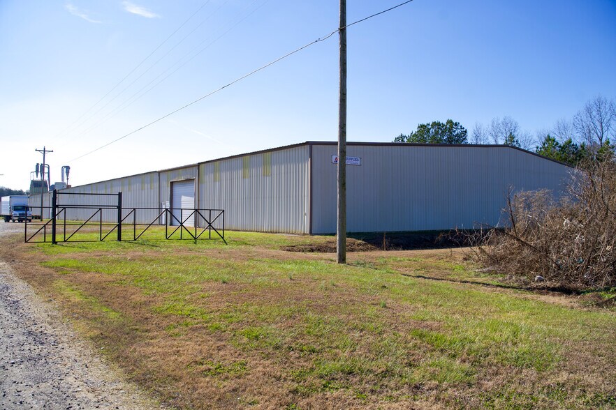 28260 McKee Rd, Toney, AL à vendre - Photo du bâtiment - Image 2 de 7