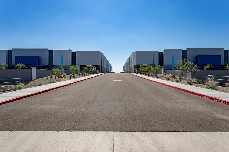 S Sossaman & E Pecos Rd, Mesa, AZ à louer - Photo du bâtiment - Image 3 de 6