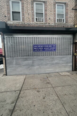 Plus de détails pour 12220 Liberty Ave, South Richmond Hill, NY - Bureau/Commerce de détail à louer