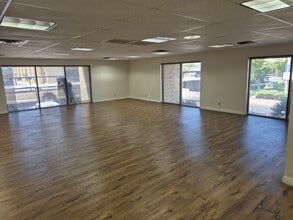 2225 E Flamingo Rd, Las Vegas, NV for lease Interior Photo- Image 1 of 4