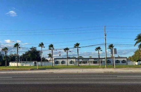 10441 Gandy Blvd N, Saint Petersburg, FL for sale - Building Photo - Image 2 of 24