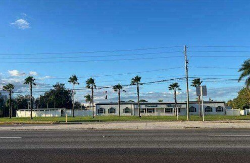 10441 Gandy Blvd N, Saint Petersburg, FL à vendre - Photo du bâtiment - Image 2 de 24