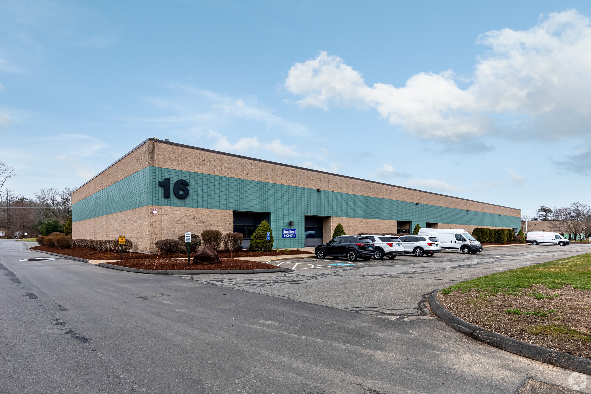 16 International Dr, East Granby, CT for lease Primary Photo- Image 1 of 9