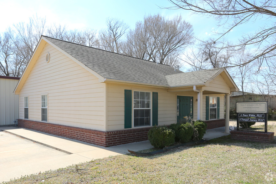 405 W Claremore St, Claremore, OK à vendre - Photo principale - Image 1 de 1