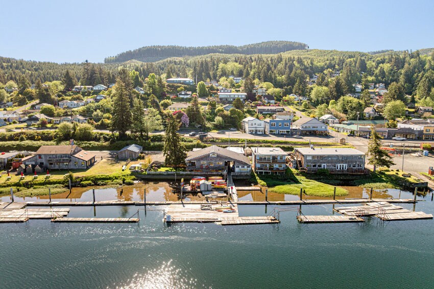 278 Marine Dr, Wheeler, OR à vendre - Photo du bâtiment - Image 3 de 77