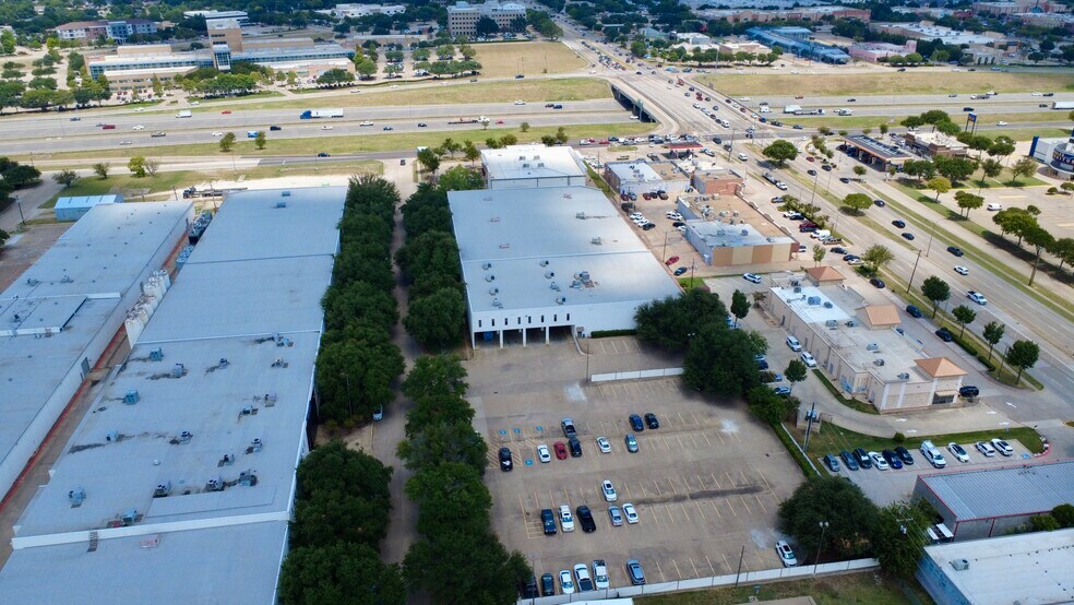4207 Larry Ln, Arlington, TX à louer - Photo du bâtiment - Image 3 de 3