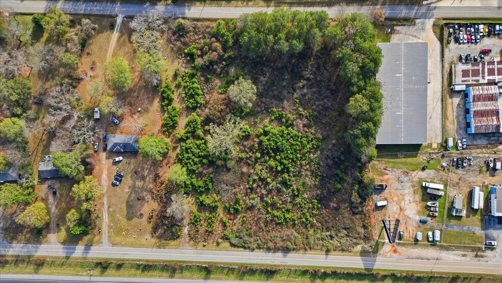 2381 Iris SE dr, Conyers, GA for sale - Primary Photo - Image 2 of 16