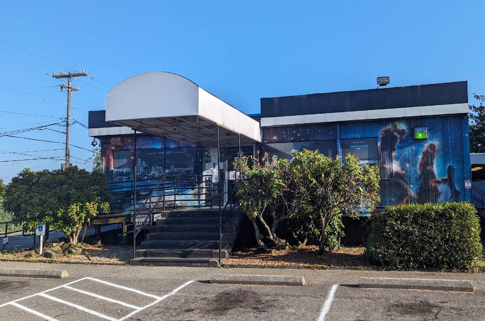 12001 Aurora Ave N, Seattle, WA for lease Primary Photo- Image 1 of 6