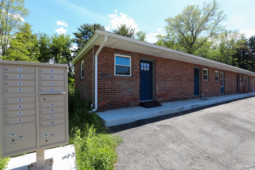14311 Route 9W, Ravena, NY à vendre - Photo du bâtiment - Image 3 de 31