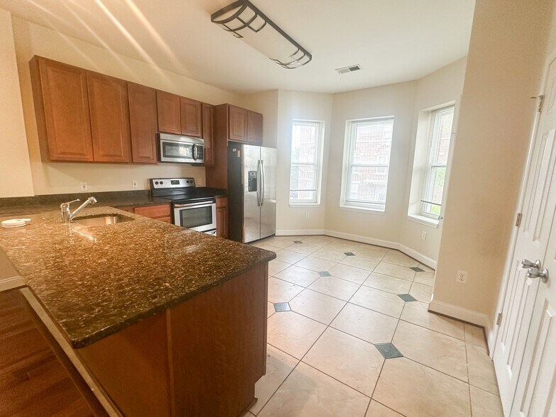 841-847 Whitelock St, Baltimore, MD à vendre - Photo du bâtiment - Image 2 de 19