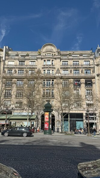 76-78 Avenue Des Champs Elysées, Paris for lease - Building Photo - Image 3 of 14