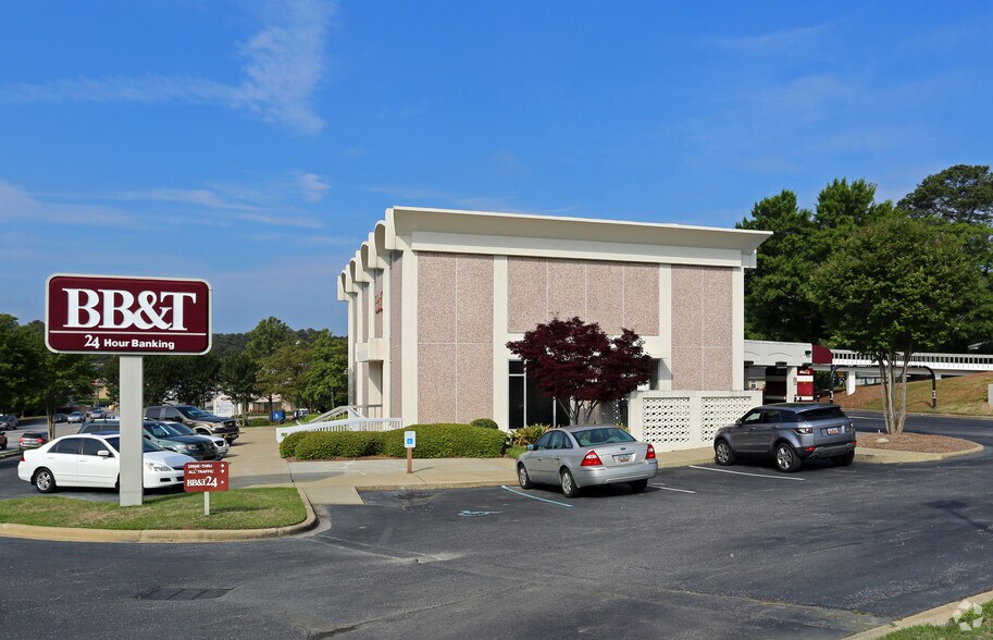 3401 Forest Dr, Columbia, SC à louer - Photo du bâtiment - Image 2 de 6