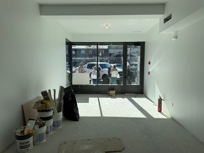 356 Main St, Highlands, NC for lease - Building Photo - Image 2 of 7