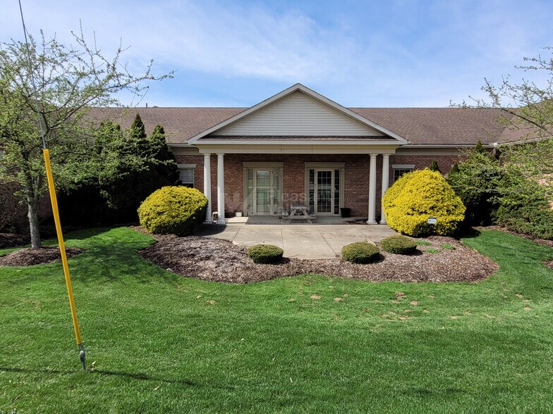 4016-4018 Massillon Rd, Uniontown, OH à vendre - Photo du bâtiment - Image 3 de 4