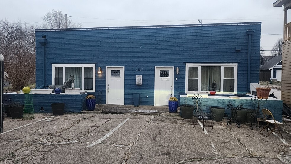 2421 Central Ave, Indianapolis, IN for sale - Building Photo - Image 1 of 3