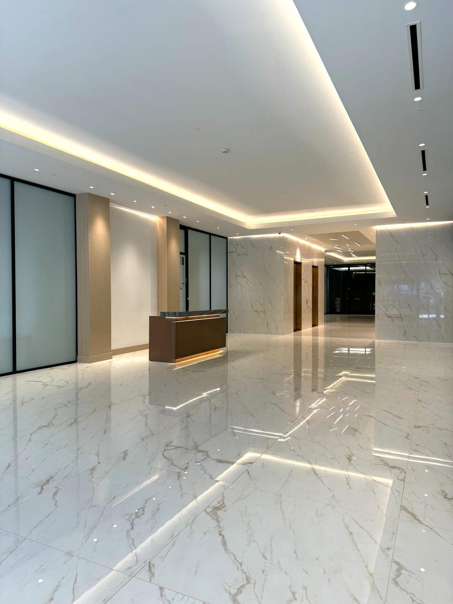 6655 Travis St, Houston, TX for lease Building Photo- Image 1 of 14