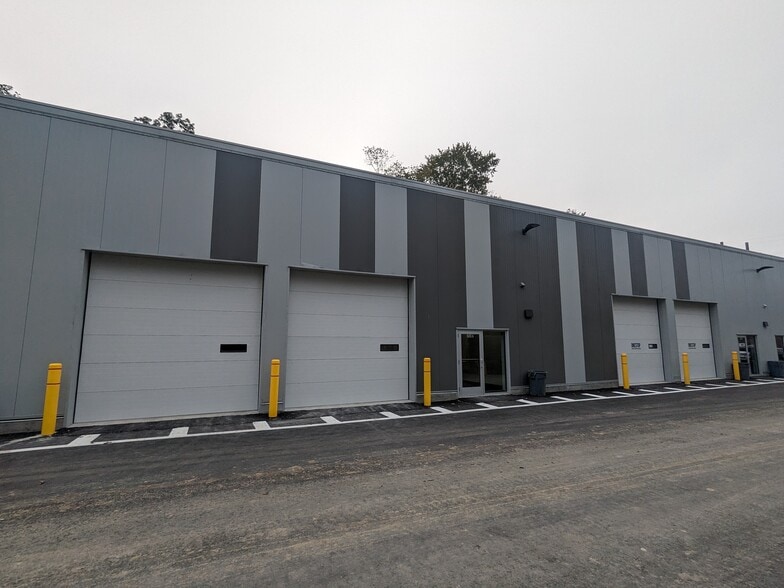 275 Washington St, Franklin, MA à louer - Photo du bâtiment - Image 1 de 19