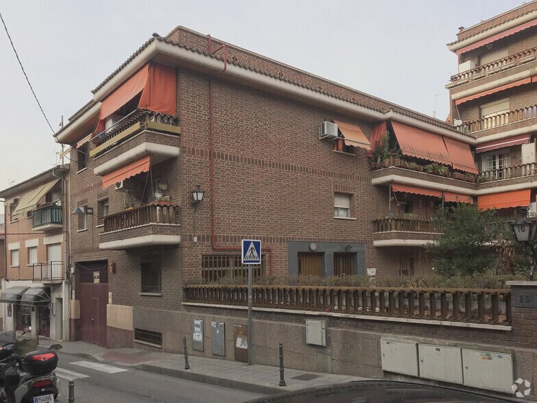 Calle Hospital, 16, Pozuelo de Alarcón, Madrid à louer - Photo du bâtiment - Image 2 de 2