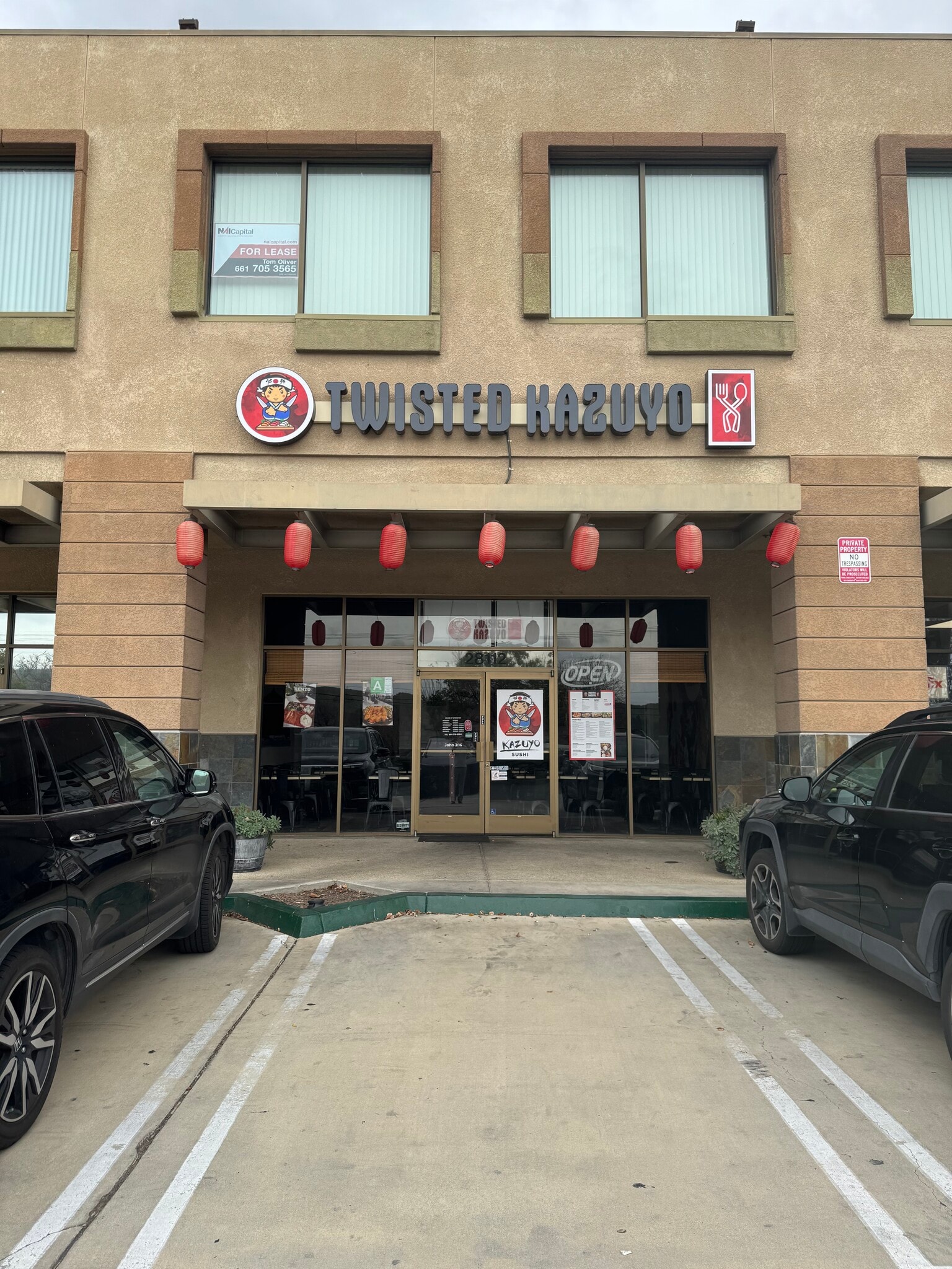 28040 Bouquet Canyon Rd, Saugus, CA for lease Building Photo- Image 1 of 58