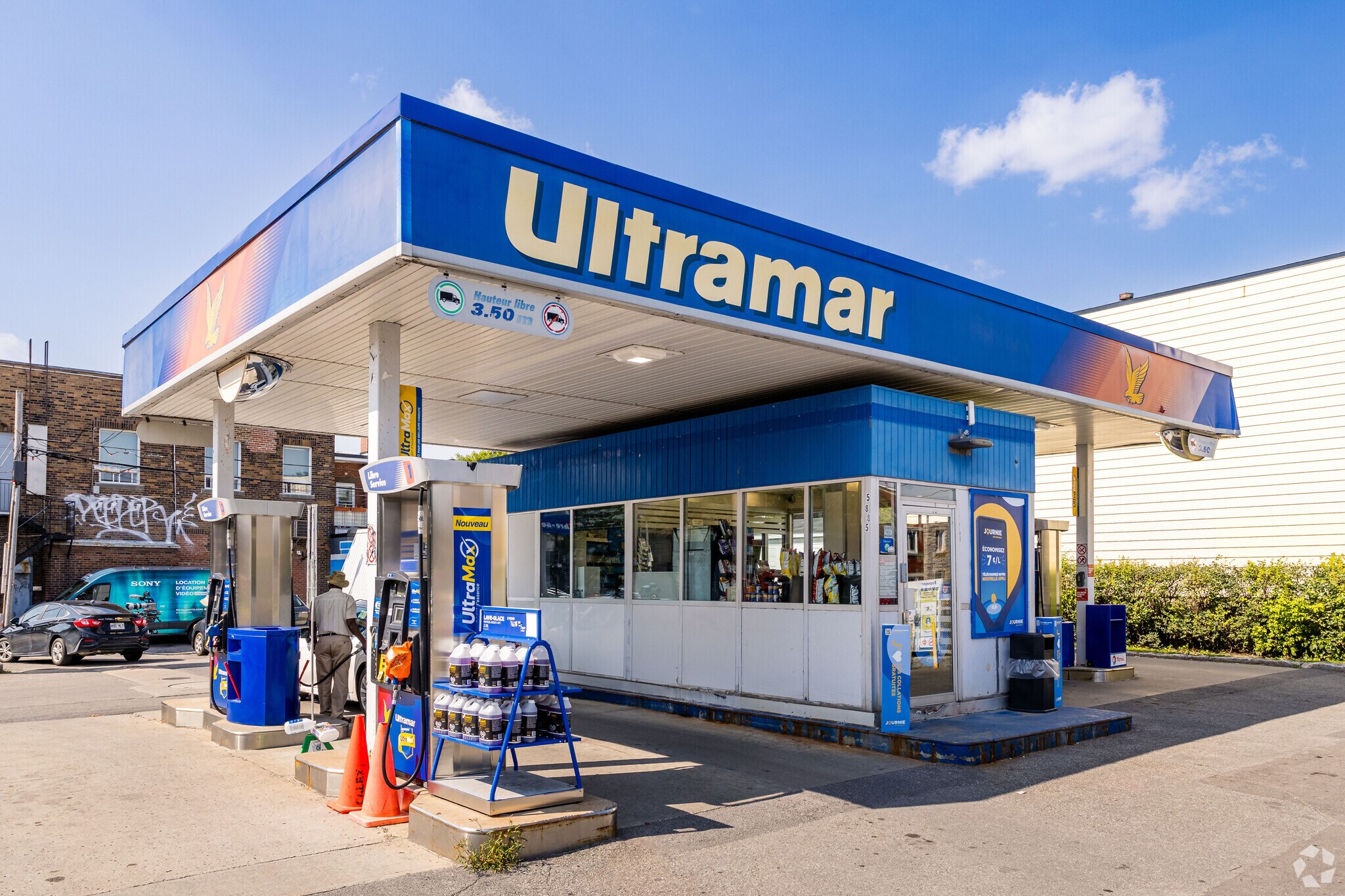 5885 Av De Lorimier, Montréal, QC à vendre Photo du bâtiment- Image 1 de 1