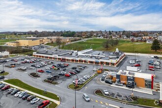 604-710 E Main St, Waynesboro, PA - AÉRIEN  Vue de la carte