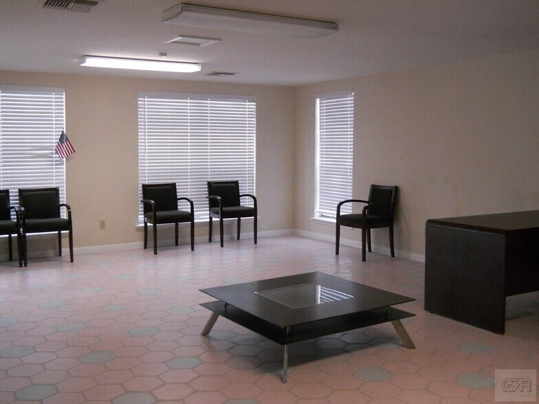 2302 45th St, Galveston, TX à louer - Photo du bâtiment - Image 3 de 42