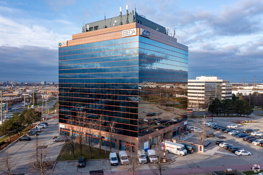 3700 Steeles Ave W, Vaughan, ON à louer - Photo du bâtiment - Image 2 de 7