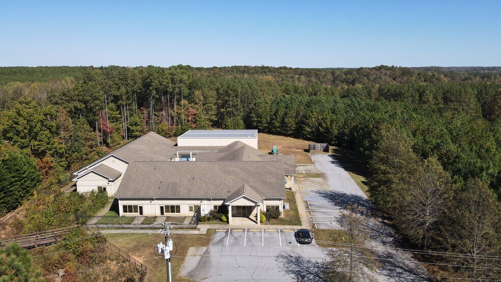 841 Dunklin Bridge Rd, Fountain Inn, SC à vendre - Photo du bâtiment - Image 1 de 17