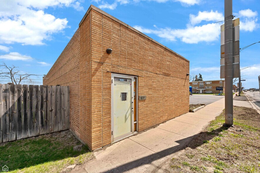 837 Mannheim Rd, Bellwood, IL à vendre - Photo du bâtiment - Image 2 de 16