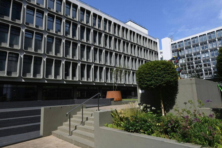 St Stephen St, Salford à louer - Photo du bâtiment - Image 2 de 33