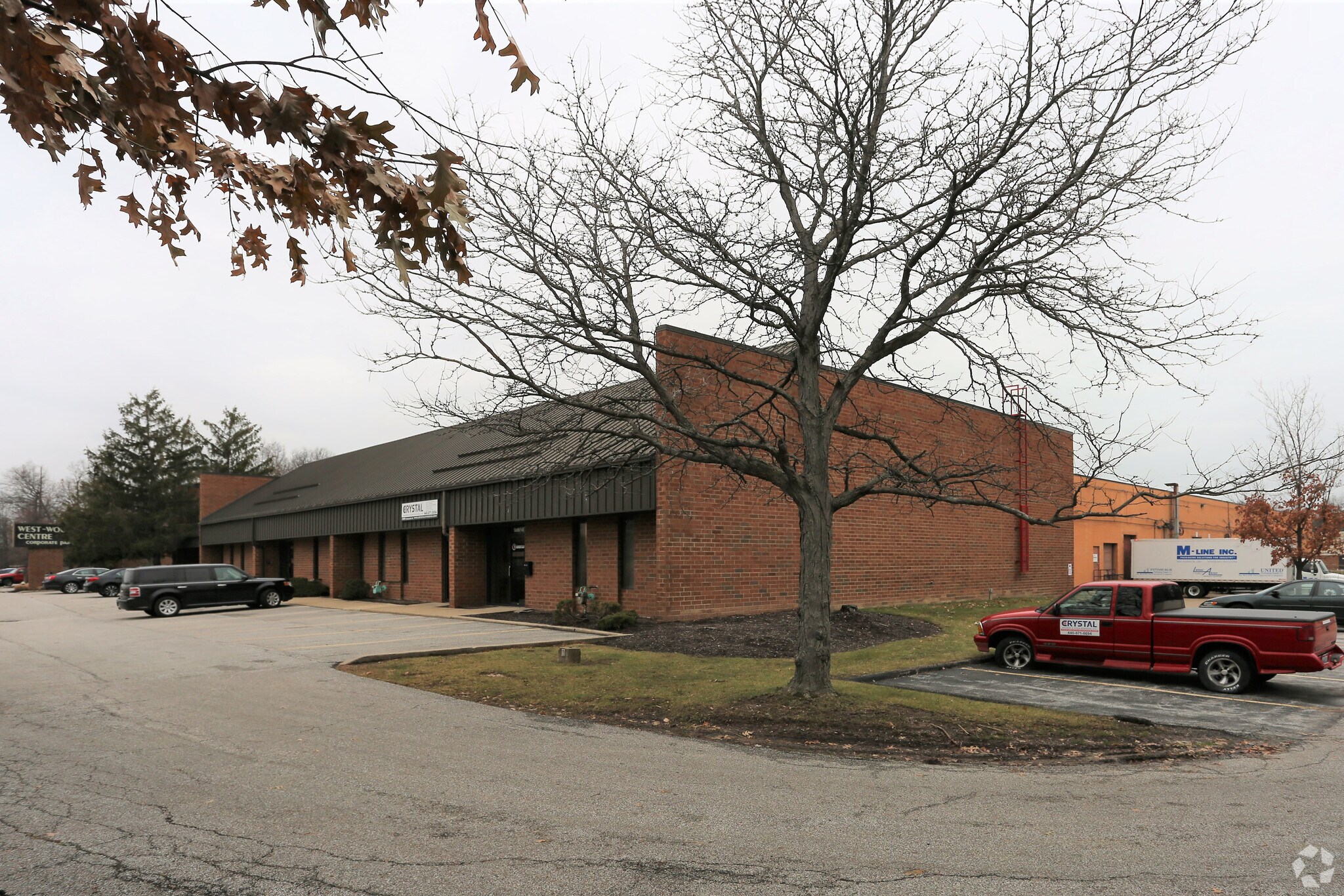 29299 Clemens Rd, Westlake, OH à louer Photo principale- Image 1 de 11