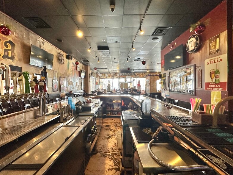 761 Indian Boundary Rd, Chesterton, IN for lease - Building Photo - Image 3 of 15